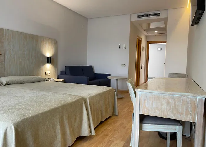 Agh Canet 4*
