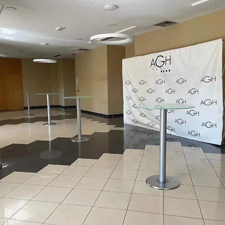Agh カネー