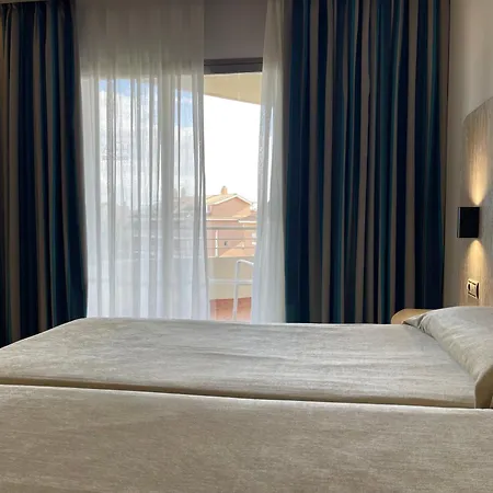 Semesteranläggning (resort) Agh Canet 4*
